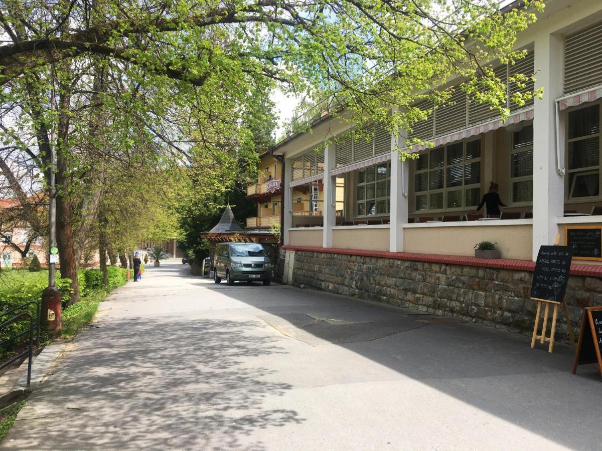Ubytovani V Soukromi Luzne Luhačovice Exterior foto